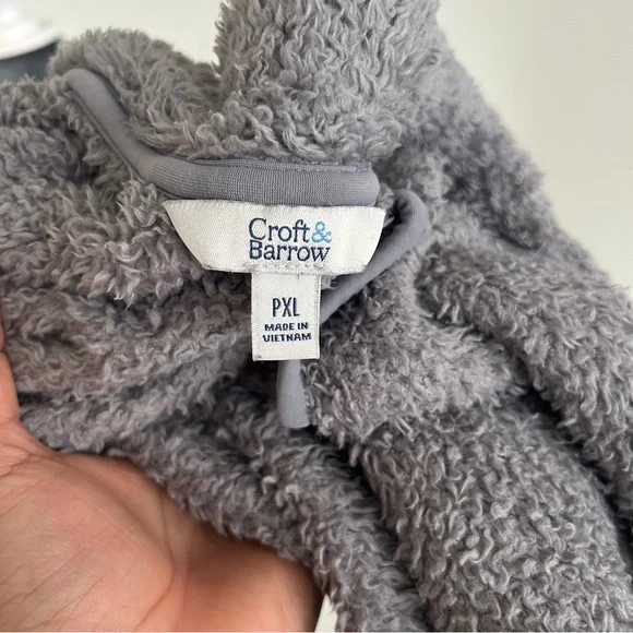 Cozy Gray Sherpa Vest - Picture 4 of 6